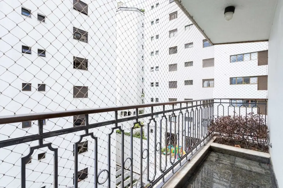 Apartamento com 3 quartos à venda, 269m2 em Higienópolis, São Paulo - SP - imagem 4 Foto 4 de Apartamento com 3 quartos à venda, 269m2 em Higienópolis, São Paulo - SP