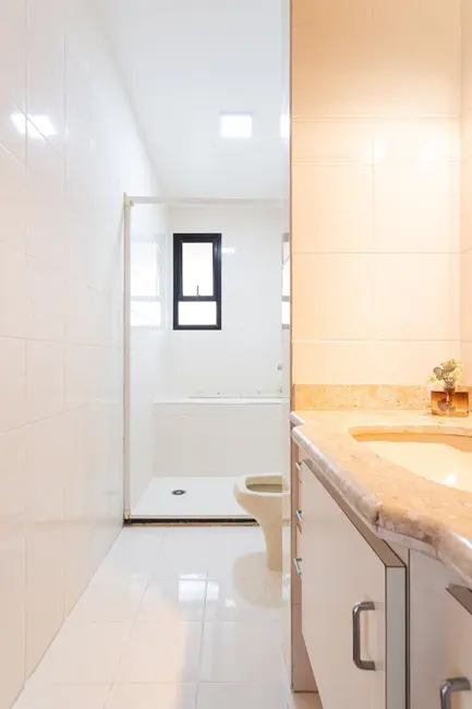 Foto 8 de Apartamento com 3 quartos à venda, 184m2 em Aclimação, São Paulo - SP