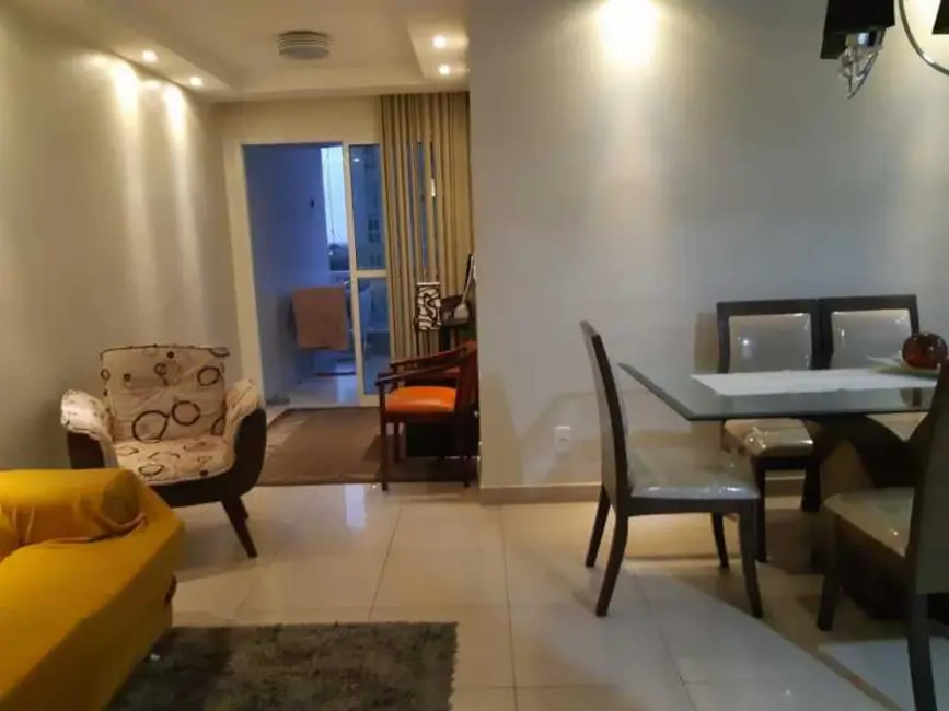 Foto 1 de Apartamento com 3 quartos à venda em Campos Dos Goytacazes - RJ