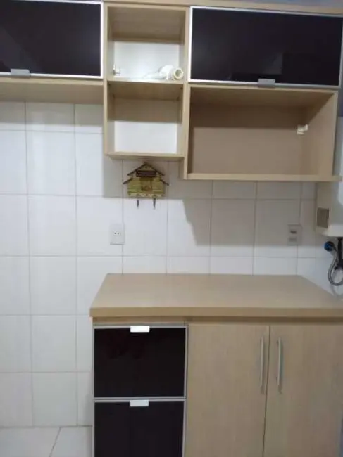 Foto 4 de Apartamento com 3 quartos para alugar, 85m2 em Campos Dos Goytacazes - RJ
