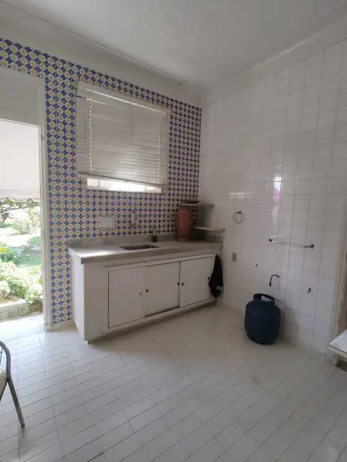 Casa com 3 quartos à venda, 300m2 em Campos Dos Goytacazes - RJ - imagem 5 Foto 5 de Casa com 3 quartos à venda, 300m2 em Campos Dos Goytacazes - RJ