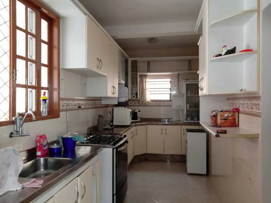 Casa com 5 quartos à venda, 223m2 em Campos Dos Goytacazes - RJ - imagem 3 Foto 3 de Casa com 5 quartos à venda, 223m2 em Campos Dos Goytacazes - RJ