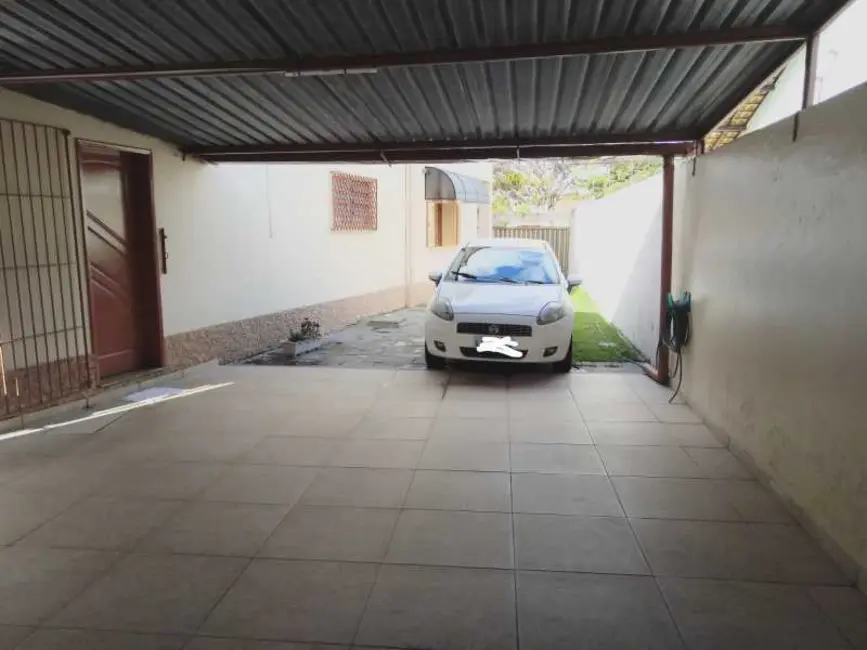 Casa com 5 quartos à venda, 223m2 em Campos Dos Goytacazes - RJ - imagem 4 Foto 4 de Casa com 5 quartos à venda, 223m2 em Campos Dos Goytacazes - RJ