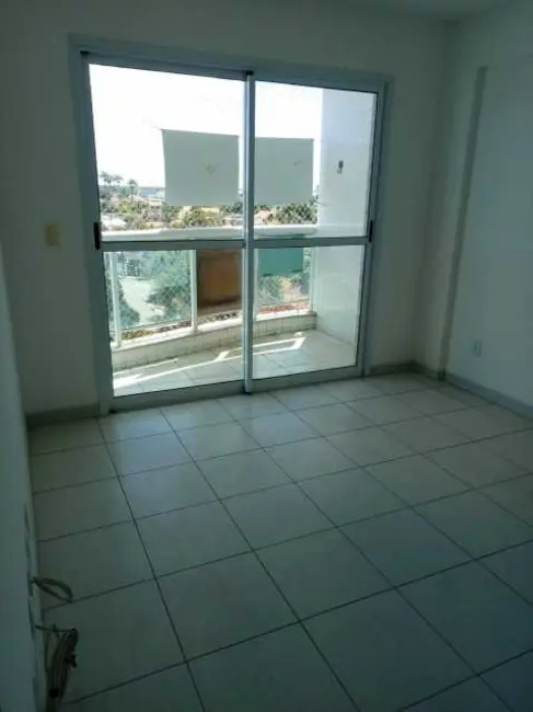 Foto 2 de Apartamento com 3 quartos à venda e para alugar, 73m2 em Campos Dos Goytacazes - RJ