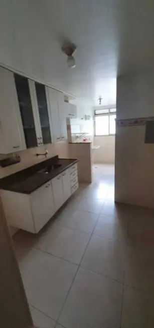 Foto 2 de Apartamento com 4 quartos à venda e para alugar, 90m2 em Campos Dos Goytacazes - RJ