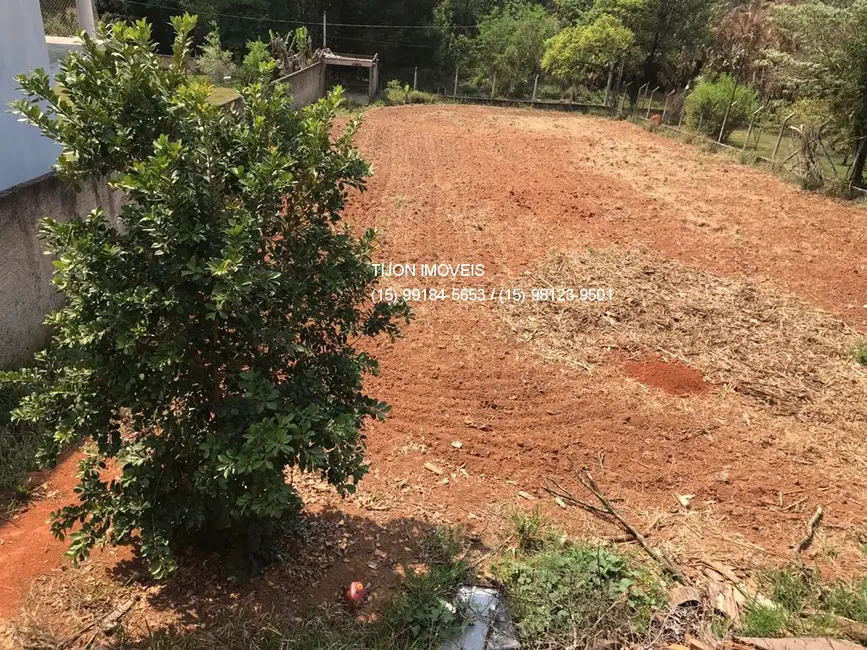 Foto 3 de Terreno / Lote à venda, 1000m2 em Aracoiaba Da Serra - SP