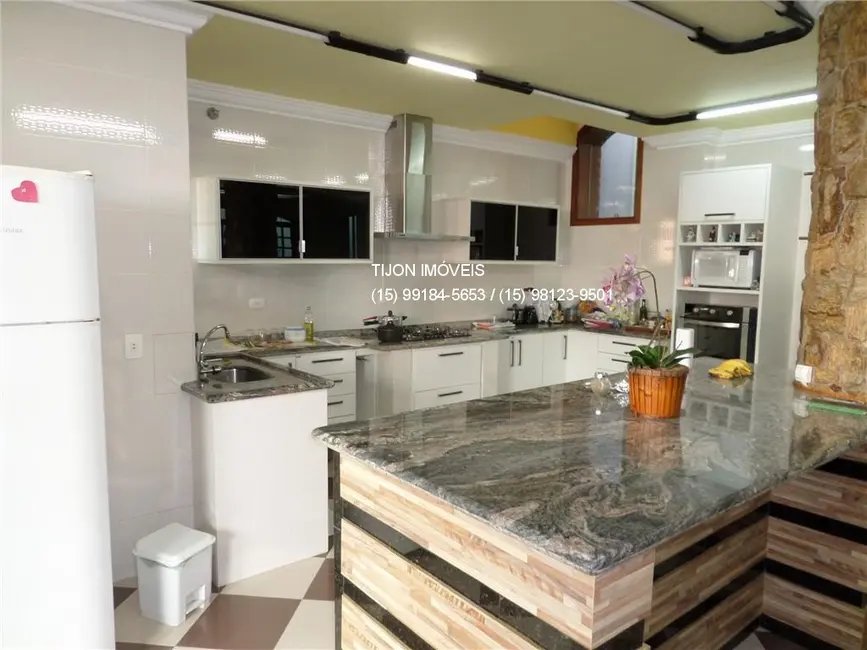 Casa com 4 quartos à venda, 750m2 em Vila Jardini, Sorocaba - SP - imagem 3 Foto 3 de Casa com 4 quartos à venda, 750m2 em Vila Jardini, Sorocaba - SP