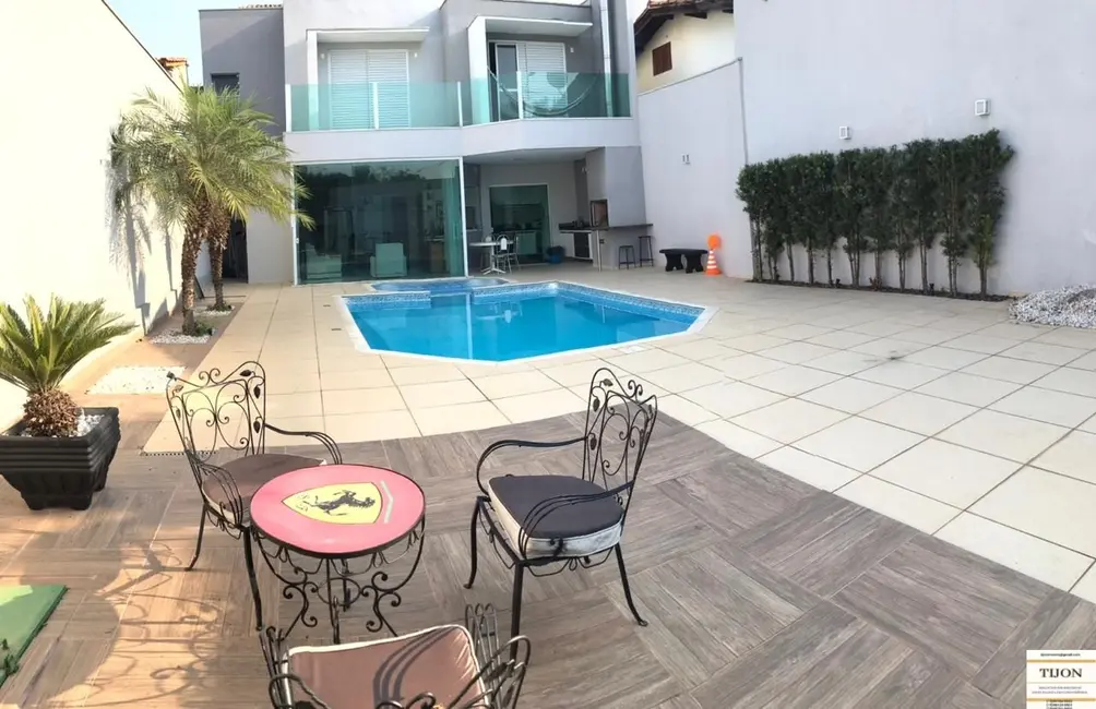 Casa com 3 quartos à venda, 160m2 em Jardim São Carlos, Sorocaba - SP - imagem 4 Foto 4 de Casa com 3 quartos à venda, 160m2 em Jardim São Carlos, Sorocaba - SP