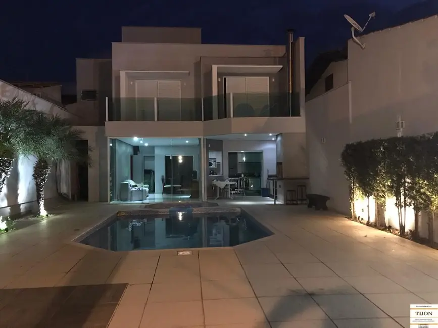 Casa com 3 quartos à venda, 160m2 em Jardim São Carlos, Sorocaba - SP - imagem 3 Foto 3 de Casa com 3 quartos à venda, 160m2 em Jardim São Carlos, Sorocaba - SP