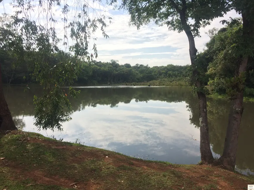 Foto 4 de Terreno / Lote à venda, 819m2 em Aracoiaba Da Serra - SP