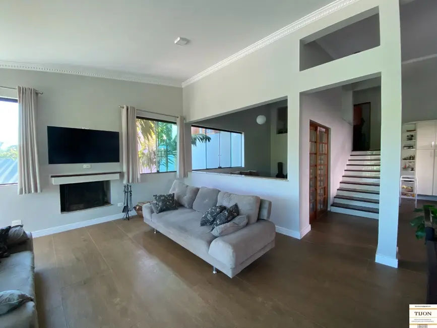 Foto 7 de Casa de Condomínio com 4 quartos à venda, 280m2 em Aracoiaba Da Serra - SP