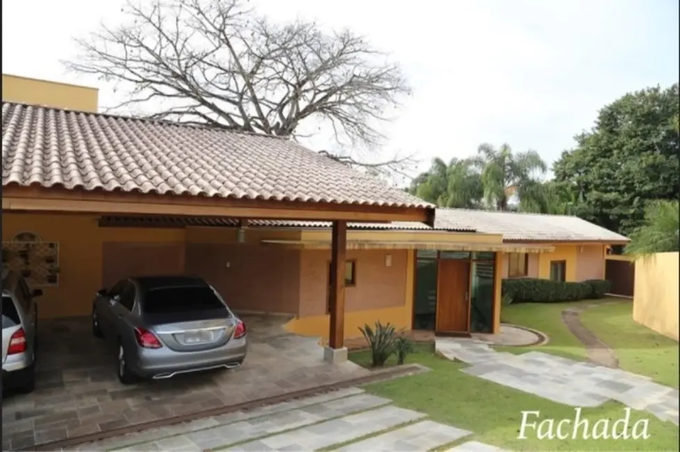 Casa de Condomínio com 3 quartos à venda, 550m2 em Sorocaba - SP - imagem 2 Foto 2 de Casa de Condomínio com 3 quartos à venda, 550m2 em Sorocaba - SP