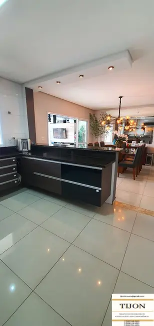 Casa de Condomínio com 3 quartos à venda, 250m2 em Sorocaba - SP - imagem 5 Foto 5 de Casa de Condomínio com 3 quartos à venda, 250m2 em Sorocaba - SP