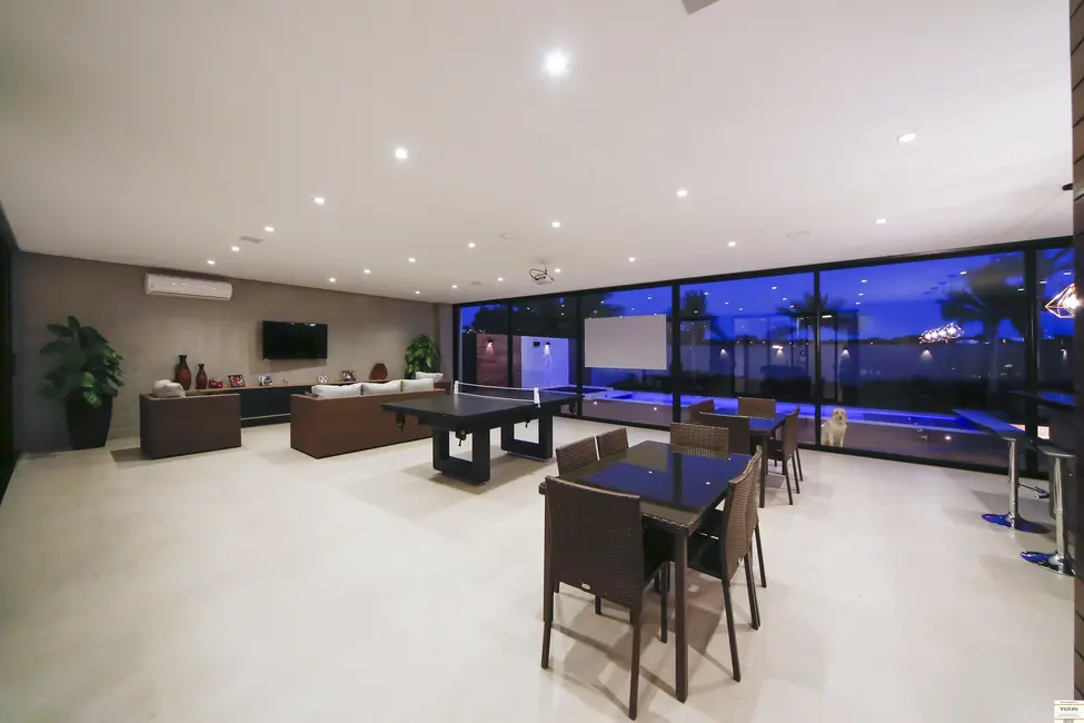 Casa de Condomínio com 4 quartos à venda, 700m2 em Jardim Residencial Saint Patrick, Sorocaba - SP - imagem 9 Foto 9 de Casa de Condomínio com 4 quartos à venda, 700m2 em Jardim Residencial Saint Patrick, Sorocaba - SP