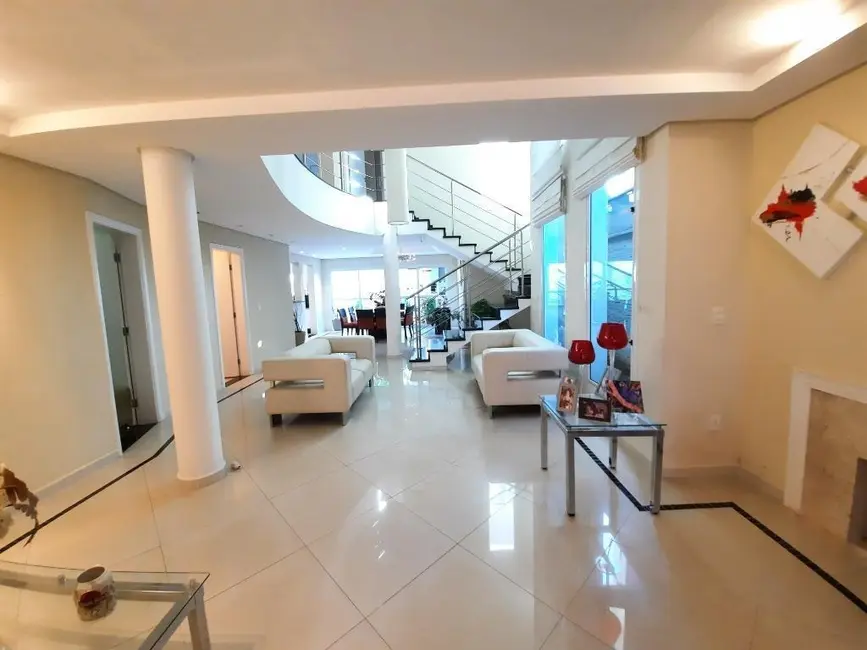 Casa de Condomínio com 4 quartos à venda, 347m2 em Parque Residencial Villa dos Inglezes, Sorocaba - SP - imagem 4 Foto 4 de Casa de Condomínio com 4 quartos à venda, 347m2 em Parque Residencial Villa dos Inglezes, Sorocaba - SP