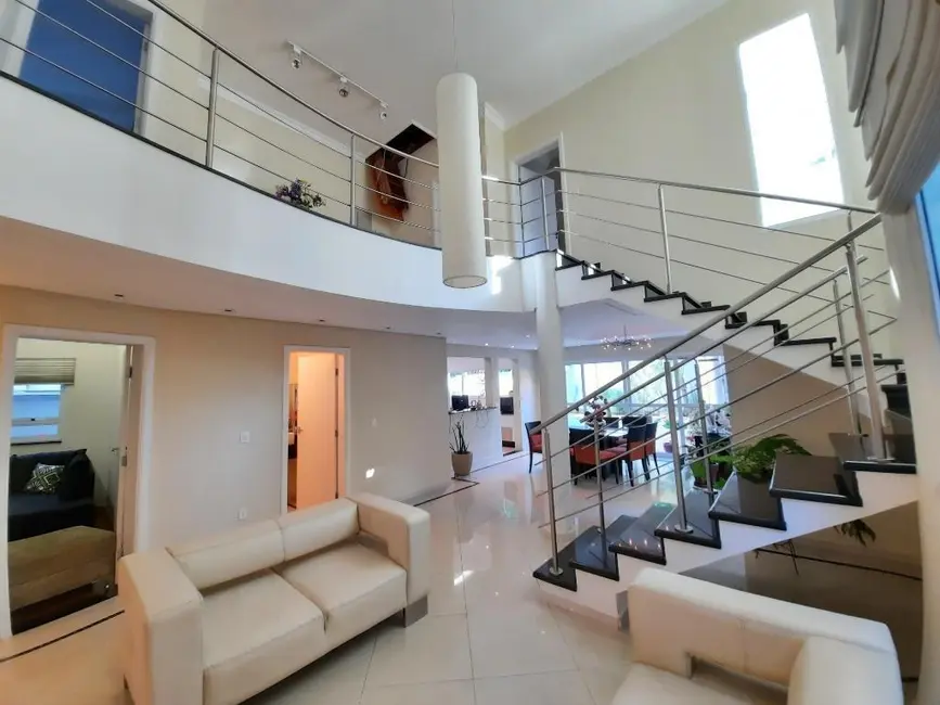 Casa de Condomínio com 4 quartos à venda, 347m2 em Parque Residencial Villa dos Inglezes, Sorocaba - SP - imagem 5 Foto 5 de Casa de Condomínio com 4 quartos à venda, 347m2 em Parque Residencial Villa dos Inglezes, Sorocaba - SP