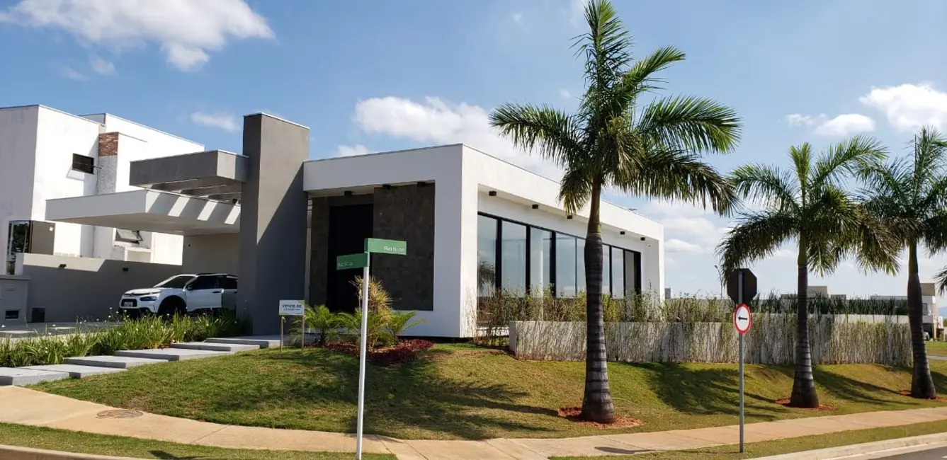 Foto 1 de Casa de Condomínio com 3 quartos à venda, 294m2 em Votorantim - SP