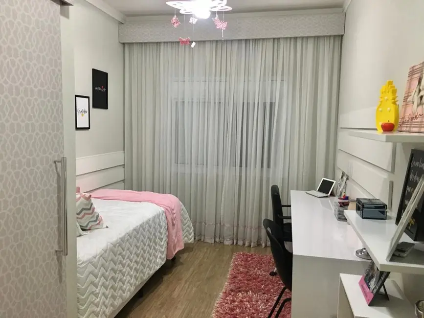 Casa de Condomínio com 3 quartos à venda, 300m2 em Jardim Residencial Mont Blanc, Sorocaba - SP - imagem 6 Foto 6 de Casa de Condomínio com 3 quartos à venda, 300m2 em Jardim Residencial Mont Blanc, Sorocaba - SP