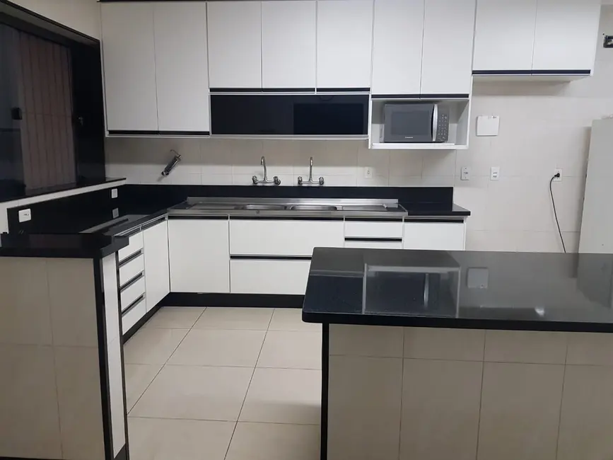 Casa com 6 quartos à venda, 430m2 em Jardim Santa Rosália, Sorocaba - SP - imagem 3 Foto 3 de Casa com 6 quartos à venda, 430m2 em Jardim Santa Rosália, Sorocaba - SP