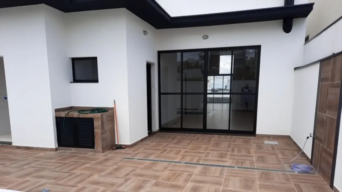 Casa de Condomínio com 3 quartos à venda, 300m2 em Jardim Portal da Primavera, Sorocaba - SP - imagem 5 Foto 5 de Casa de Condomínio com 3 quartos à venda, 300m2 em Jardim Portal da Primavera, Sorocaba - SP