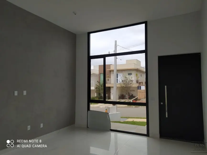 Casa de Condomínio com 3 quartos à venda, 157m2 em Sorocaba - SP - imagem 3 Foto 3 de Casa de Condomínio com 3 quartos à venda, 157m2 em Sorocaba - SP