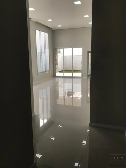 Casa de Condomínio com 3 quartos à venda, 175m2 em Jardim Residencial Chácara Ondina, Sorocaba - SP - imagem 7 Foto 7 de Casa de Condomínio com 3 quartos à venda, 175m2 em Jardim Residencial Chácara Ondina, Sorocaba - SP