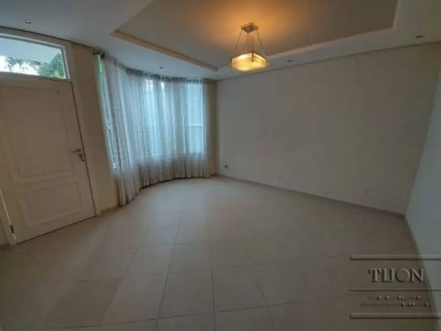 Casa de Condomínio com 3 quartos à venda, 258m2 em Granja Olga II, Sorocaba - SP - imagem 2 Foto 2 de Casa de Condomínio com 3 quartos à venda, 258m2 em Granja Olga II, Sorocaba - SP