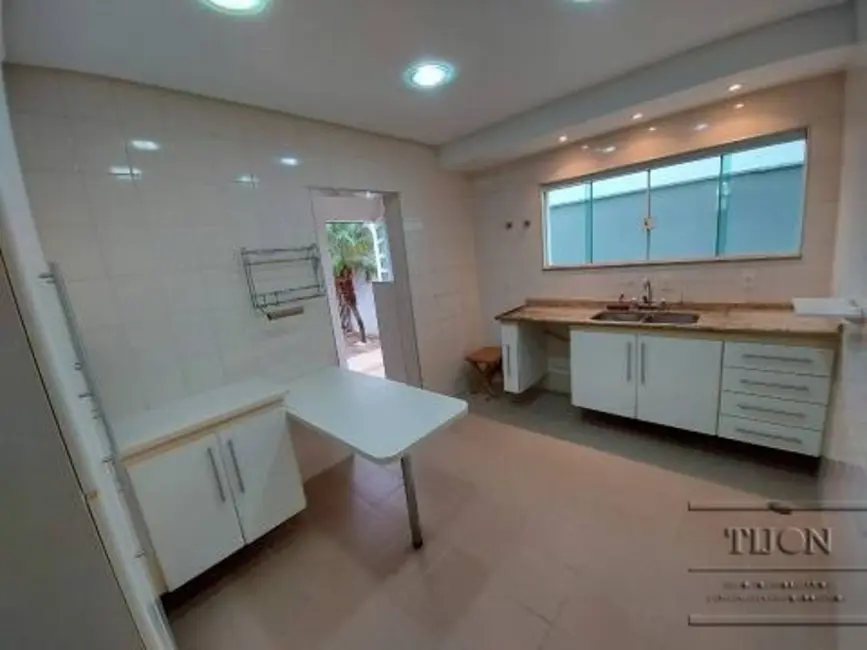 Casa de Condomínio com 3 quartos à venda, 258m2 em Granja Olga II, Sorocaba - SP - imagem 5 Foto 5 de Casa de Condomínio com 3 quartos à venda, 258m2 em Granja Olga II, Sorocaba - SP