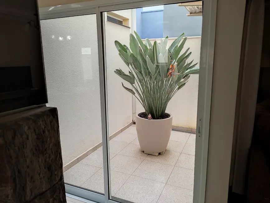 Foto 9 de Casa de Condomínio com 3 quartos à venda, 248m2 em Aracoiaba Da Serra - SP