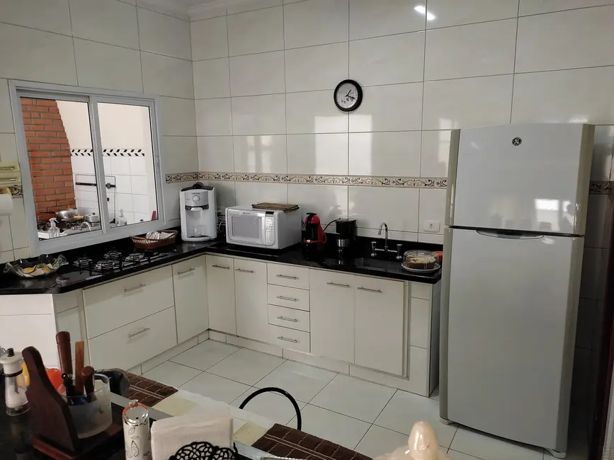 Foto 5 de Casa de Condomínio com 3 quartos à venda, 248m2 em Aracoiaba Da Serra - SP