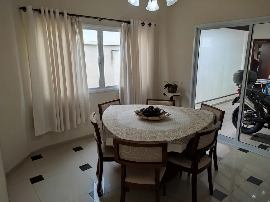 Foto 8 de Casa de Condomínio com 3 quartos à venda, 248m2 em Aracoiaba Da Serra - SP