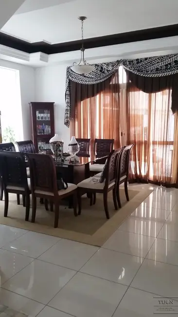 Casa de Condomínio com 4 quartos à venda, 340m2 em Jardim Residencial Tivoli Park, Sorocaba - SP - imagem 7 Foto 7 de Casa de Condomínio com 4 quartos à venda, 340m2 em Jardim Residencial Tivoli Park, Sorocaba - SP