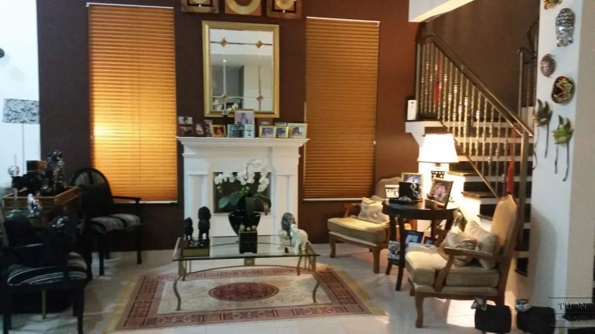 Casa de Condomínio com 4 quartos à venda, 340m2 em Jardim Residencial Tivoli Park, Sorocaba - SP - imagem 2 Foto 2 de Casa de Condomínio com 4 quartos à venda, 340m2 em Jardim Residencial Tivoli Park, Sorocaba - SP