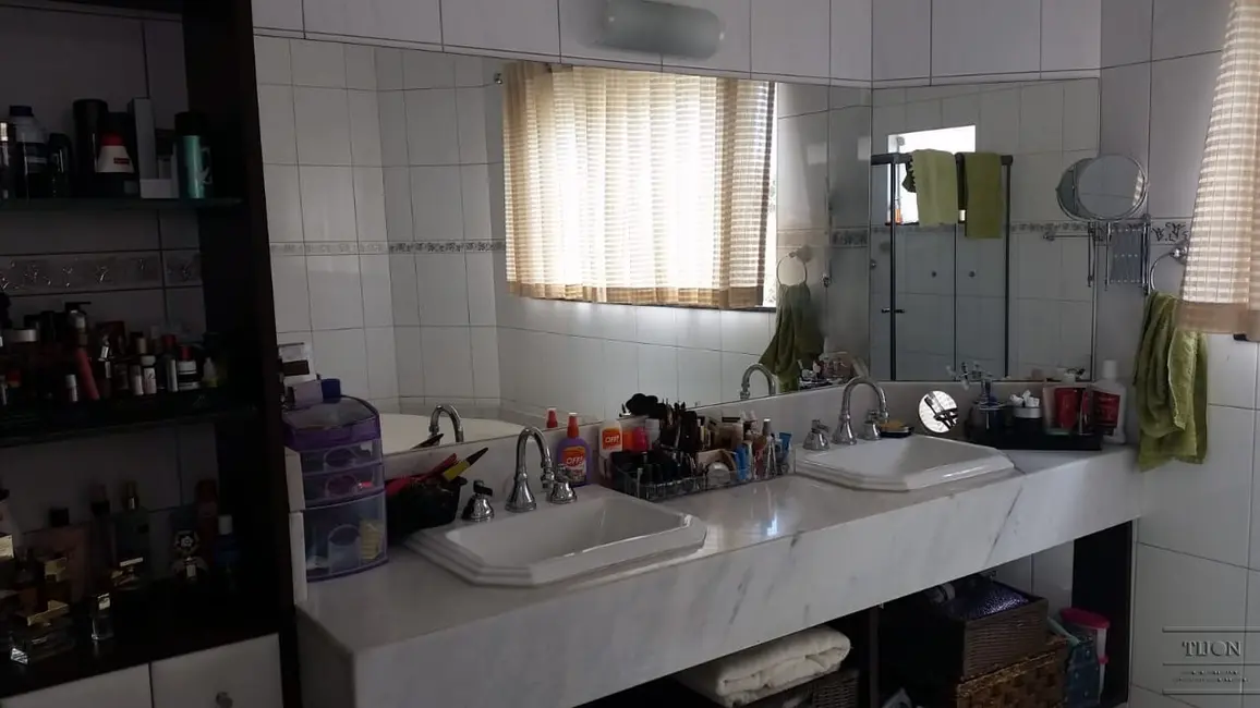 Casa de Condomínio com 4 quartos à venda, 340m2 em Jardim Residencial Tivoli Park, Sorocaba - SP - imagem 9 Foto 9 de Casa de Condomínio com 4 quartos à venda, 340m2 em Jardim Residencial Tivoli Park, Sorocaba - SP