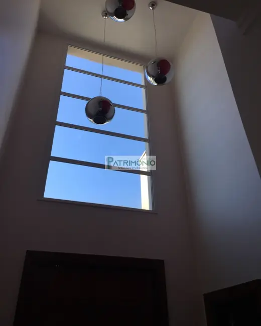 Casa de Condomínio com 3 quartos para alugar, 242m2 em Jaguariuna - SP - imagem 4 Foto 4 de Casa de Condomínio com 3 quartos para alugar, 242m2 em Jaguariuna - SP