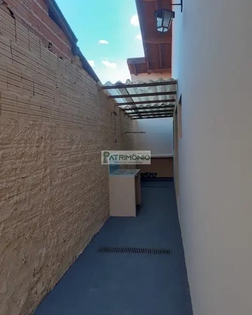 Foto 3 de Casa com 3 quartos à venda, 125m2 em Jaguariuna - SP