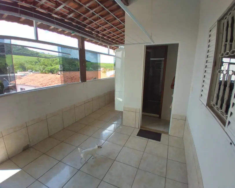 Foto 2 de Casa com 3 quartos à venda, 155m2 em Jaguariuna - SP