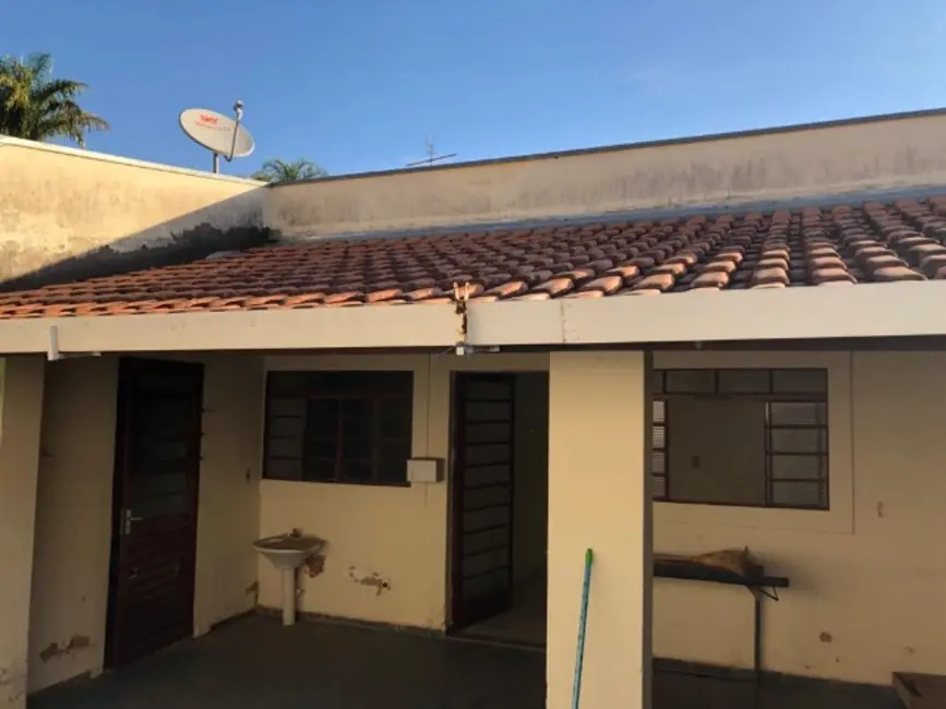 Foto 2 de Casa com 3 quartos à venda, 342m2 em Jaguariuna - SP