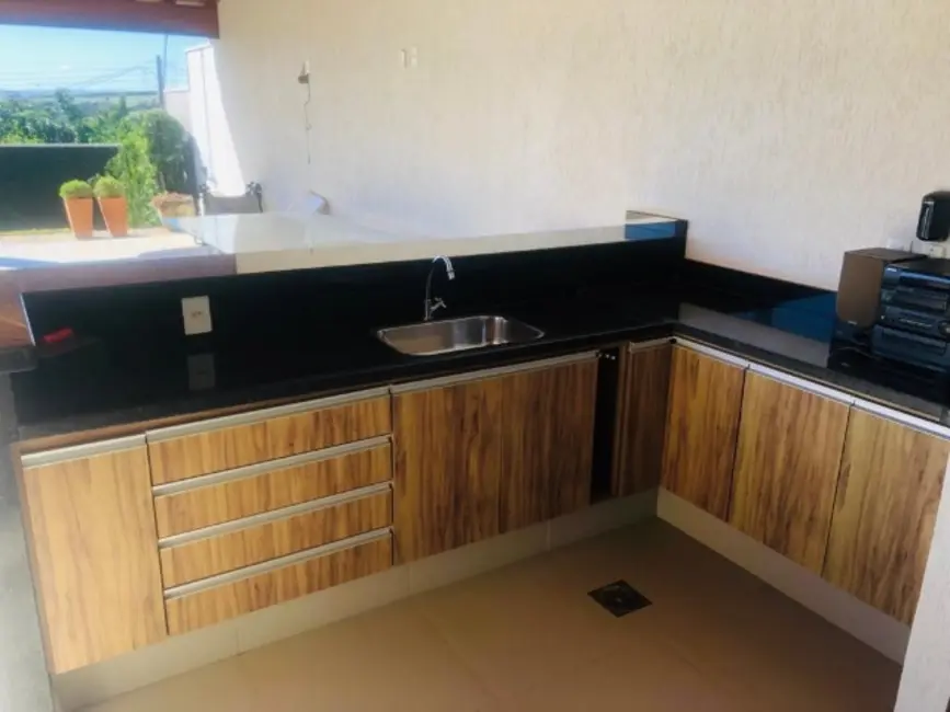 Foto 4 de Casa com 3 quartos à venda, 324m2 em Jaguariuna - SP