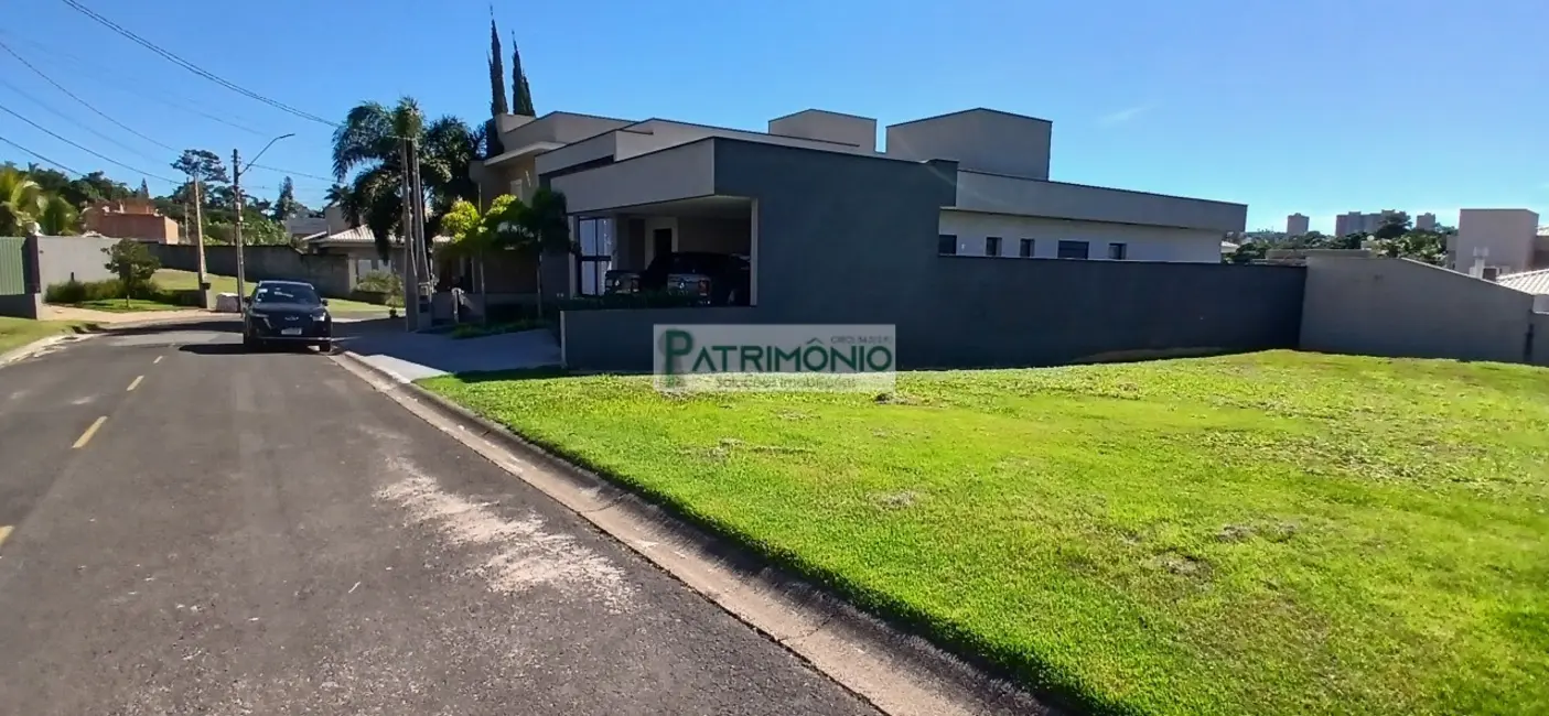 Foto 1 de Terreno / Lote à venda, 390m2 em Jaguariuna - SP