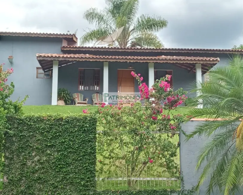 Foto 5 de Chácara com 5 quartos à venda, 360m2 em Lindoia - SP