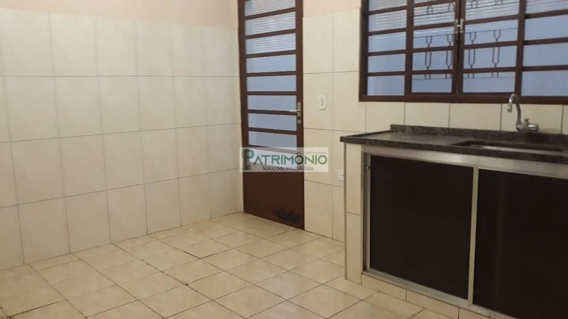Foto 4 de Casa com 2 quartos à venda, 80m2 em Jaguariuna - SP