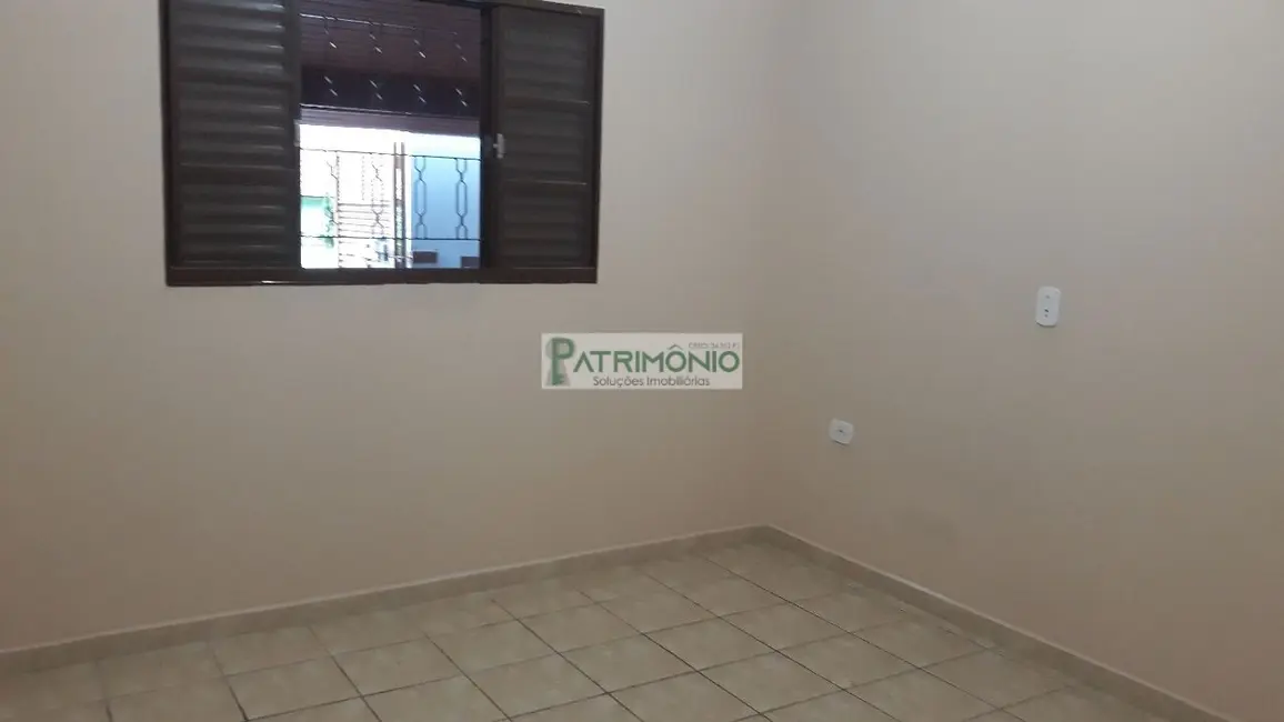 Foto 3 de Casa com 2 quartos à venda, 80m2 em Jaguariuna - SP