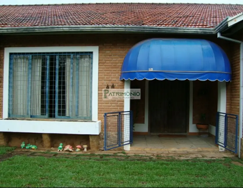 Foto 3 de Casa com 3 quartos à venda, 480m2 em Jaguariuna - SP