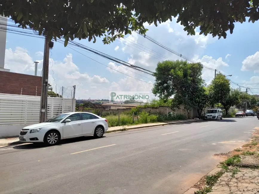 Foto 4 de Terreno / Lote à venda, 1000m2 em Jaguariuna - SP