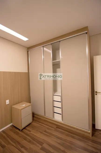 Foto 2 de Casa de Condomínio com 3 quartos à venda, 160m2 em Jaguariuna - SP