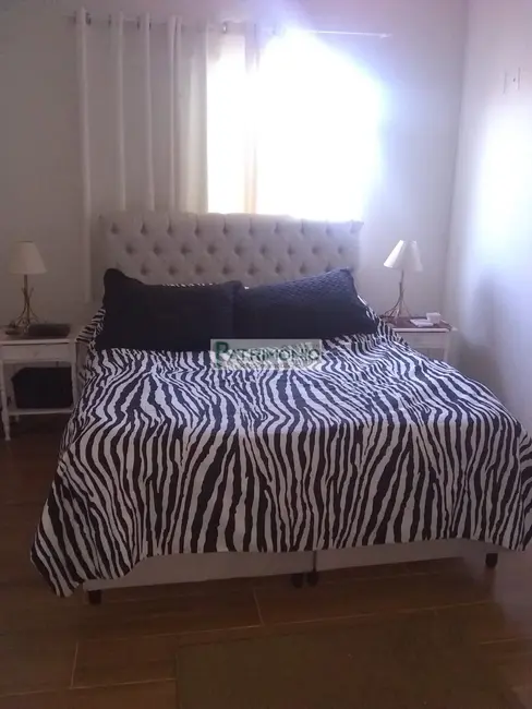 Foto 2 de Casa de Condomínio com 3 quartos à venda, 110m2 em Jaguariuna - SP