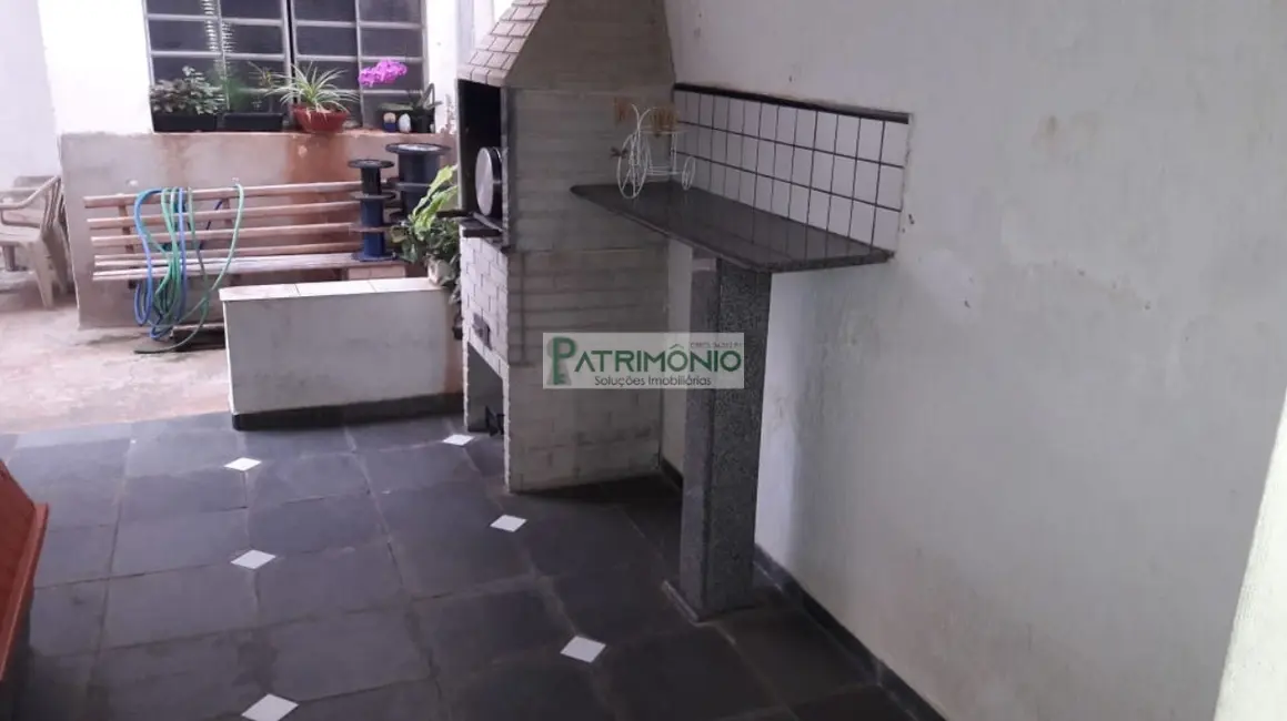 Foto 3 de Casa com 4 quartos à venda, 225m2 em Jaguariuna - SP