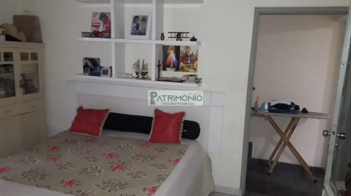 Foto 4 de Casa com 4 quartos à venda, 225m2 em Jaguariuna - SP