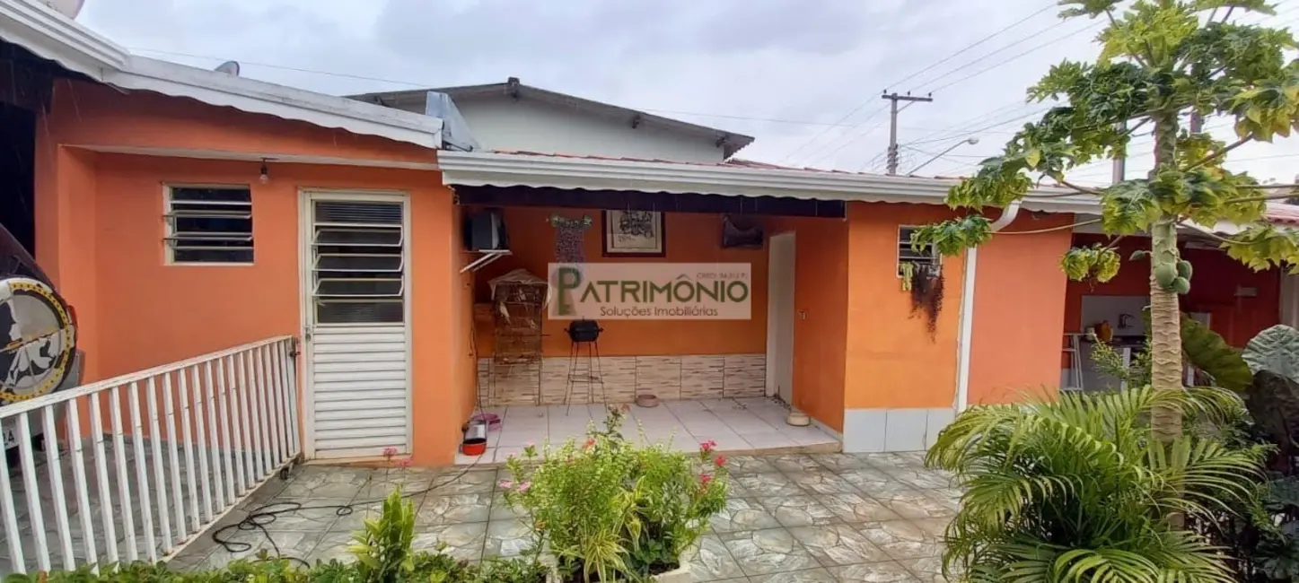 Foto 1 de Casa com 2 quartos à venda, 141m2 em Jaguariuna - SP